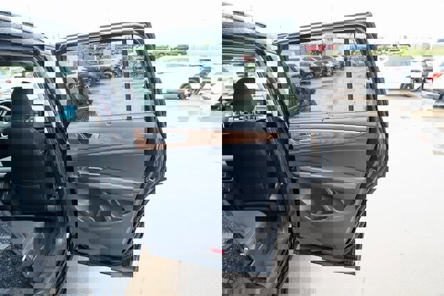 New 2026 Volkswagen Atlas SE image 13