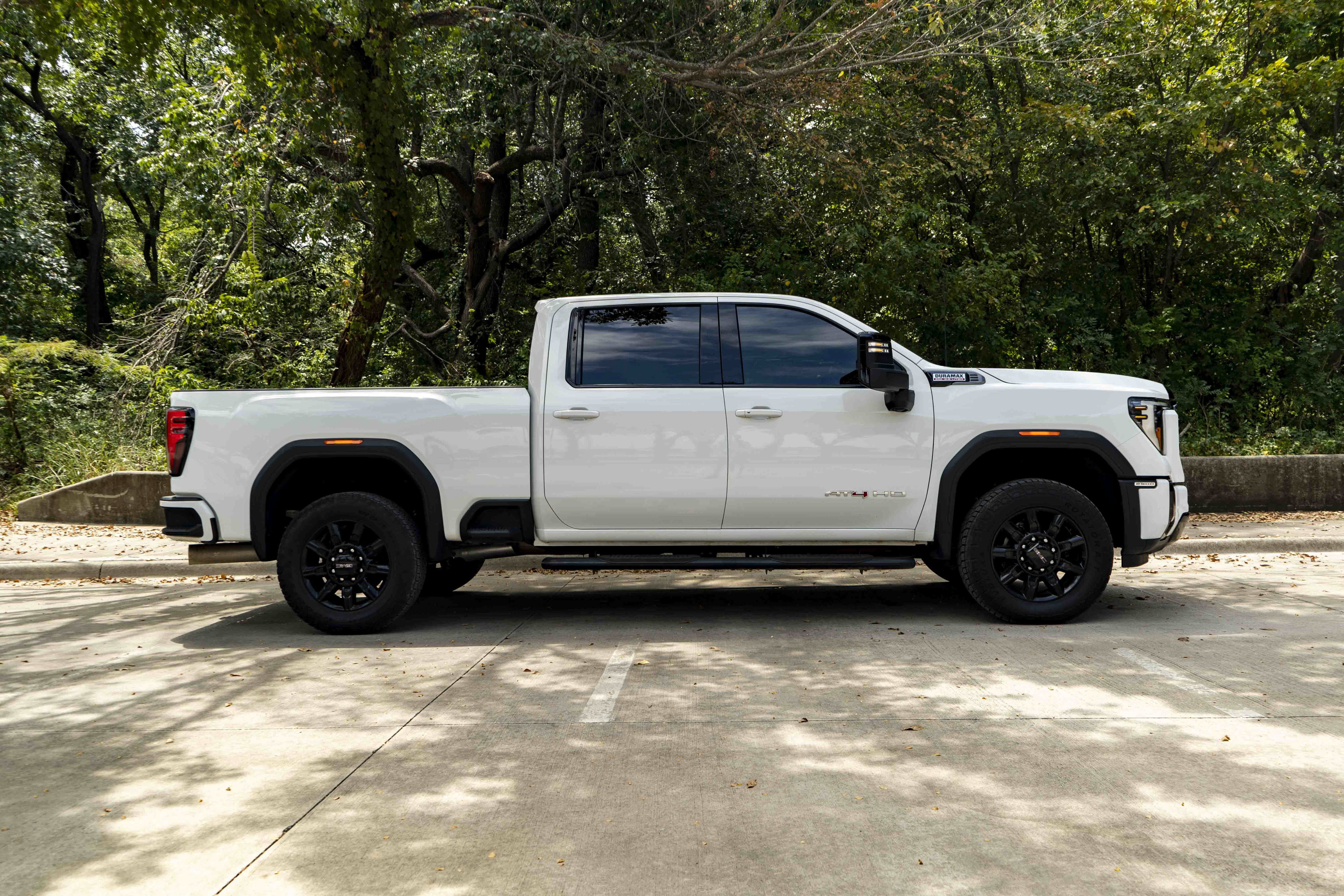 Used 2025 GMC Sierra 2500 AT4 AWD/4WD image 10
