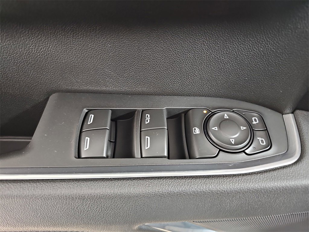 Certified 2025 Chevrolet Silverado 1500 LT image 34