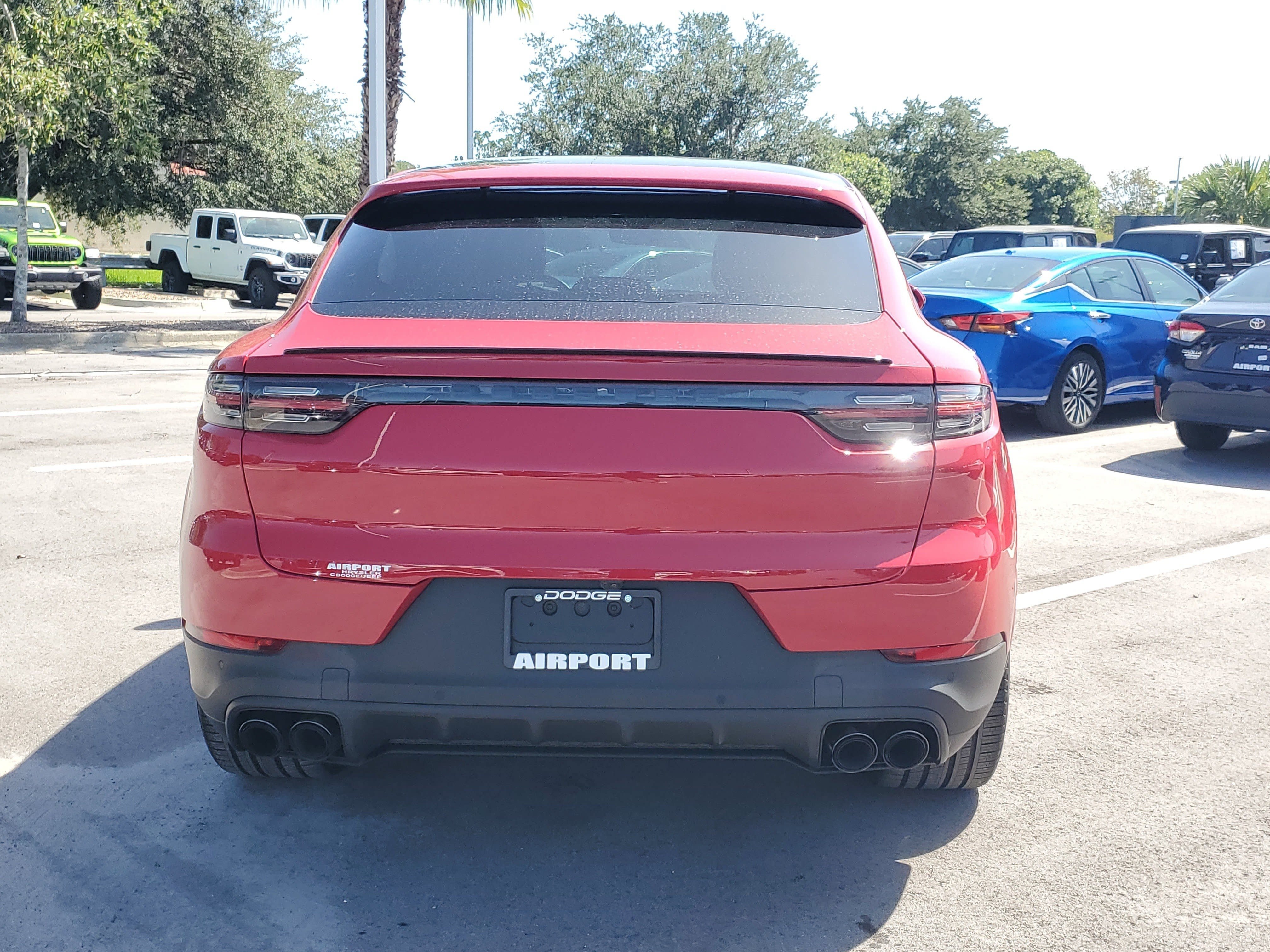 Used 2021 Porsche Cayenne Coupe w/ Premium Package AWD/4WD image 7