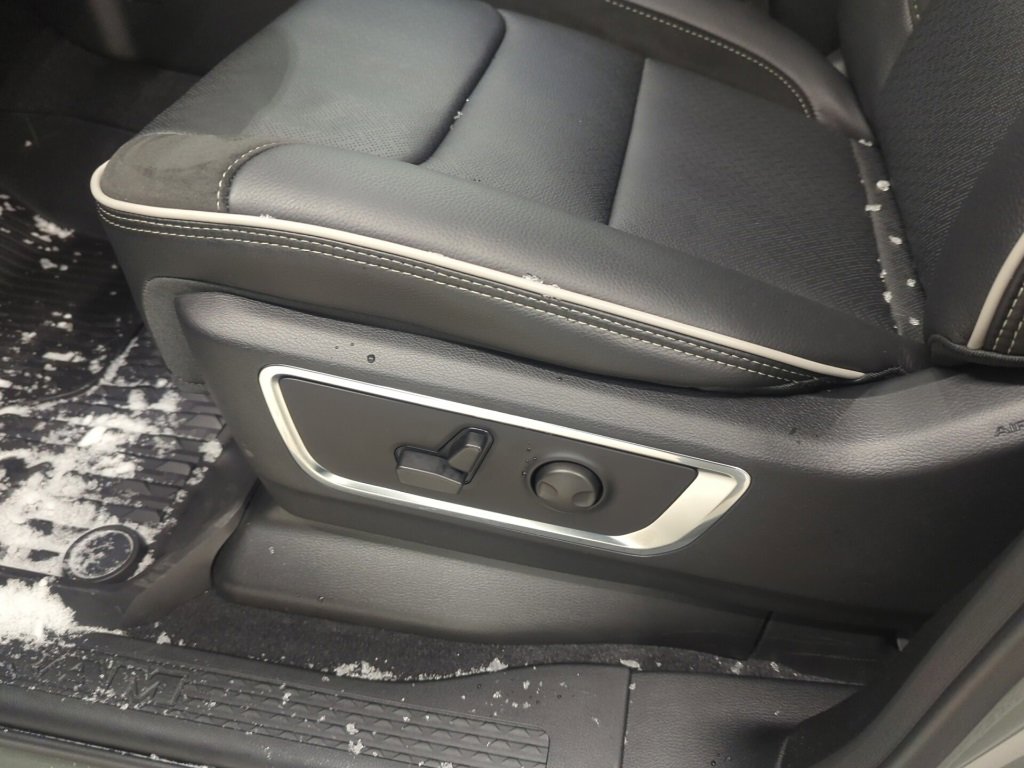 New 2026 RAM 1500 Laramie w/ Night Edition image 12