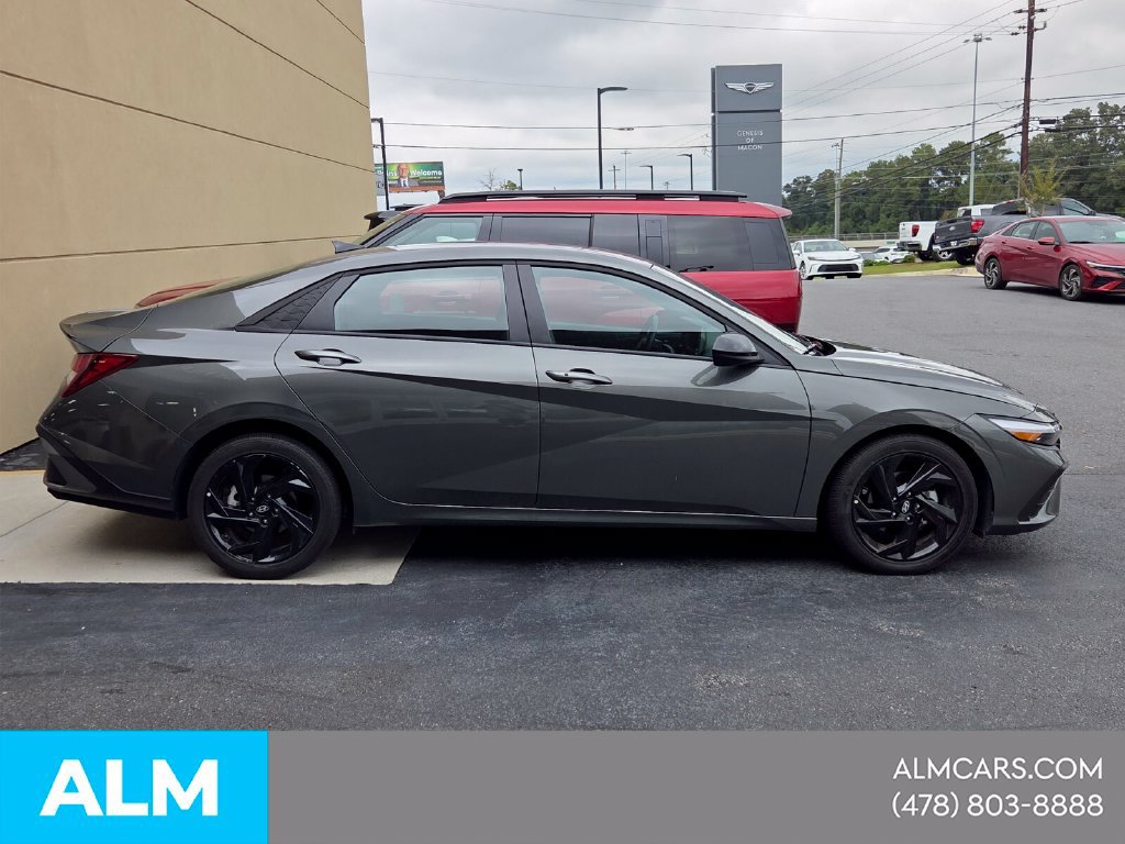 Used 2026 Hyundai Elantra Sport FWD image 4