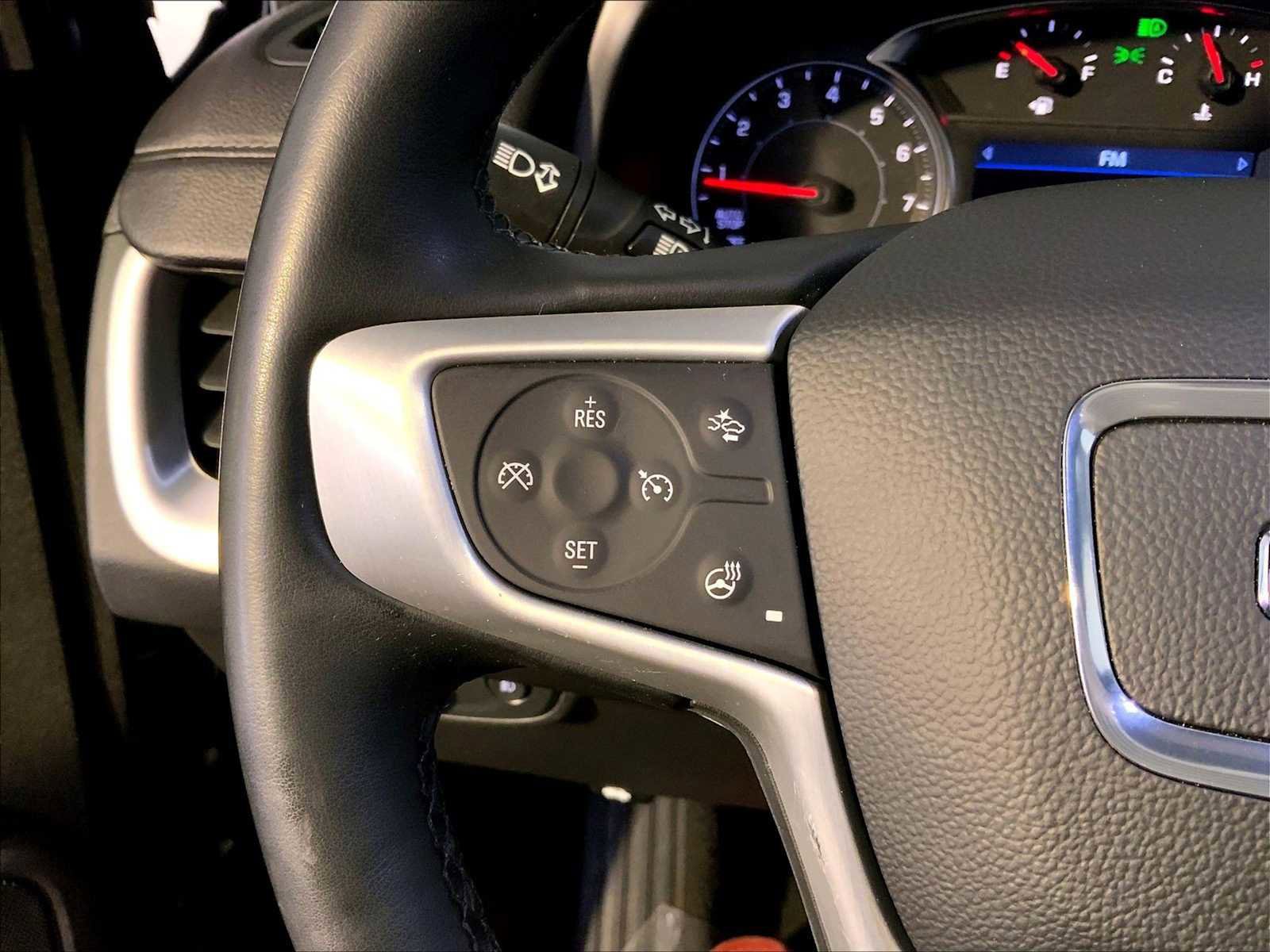 Used 2023 GMC Terrain SLT image 27