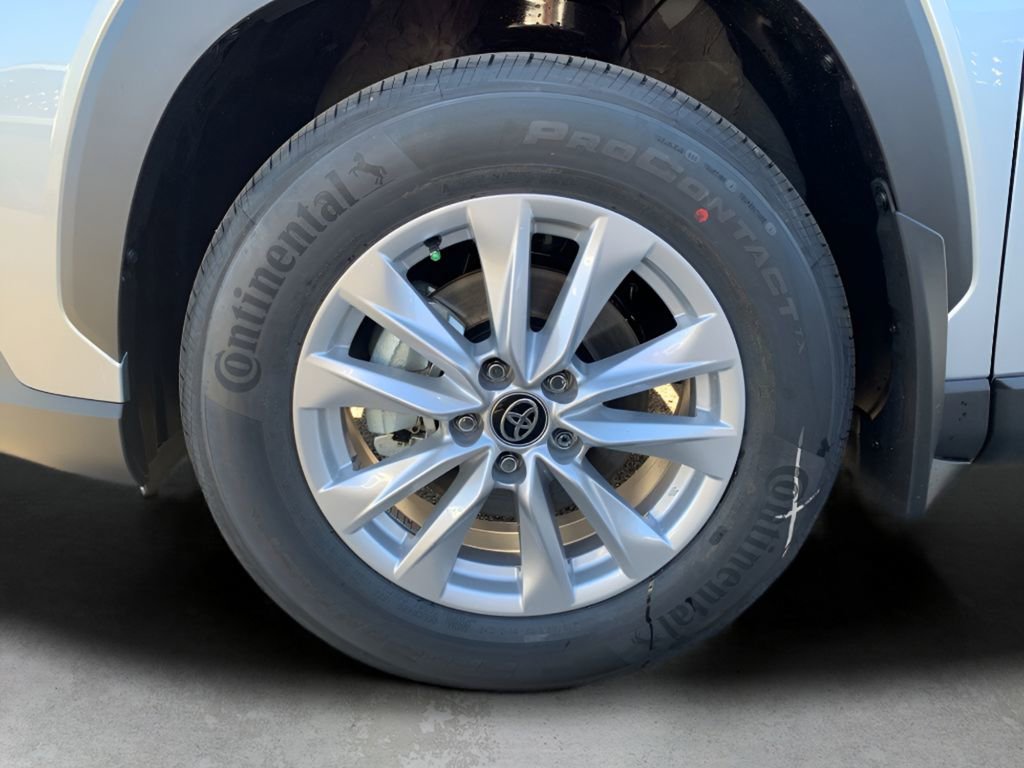 New 2026 Toyota Corolla Cross LE image 31