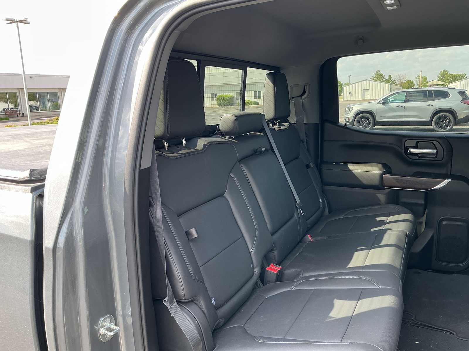 Used 2020 GMC Sierra 1500 SLT w/ SLT Premium Plus Package AWD/4WD image 24