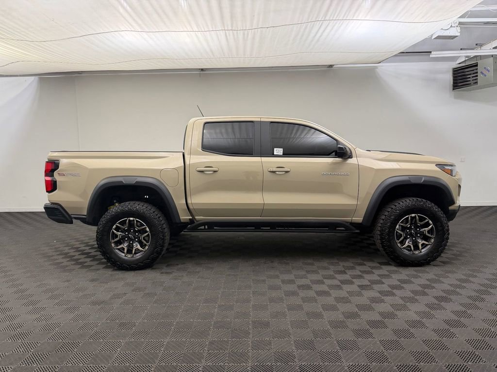 Used 2024 Chevrolet Colorado ZR2 w/ ZR2 Convenience Package III AWD/4WD image 8