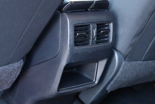 Used 2023 Nissan Rogue S image 18