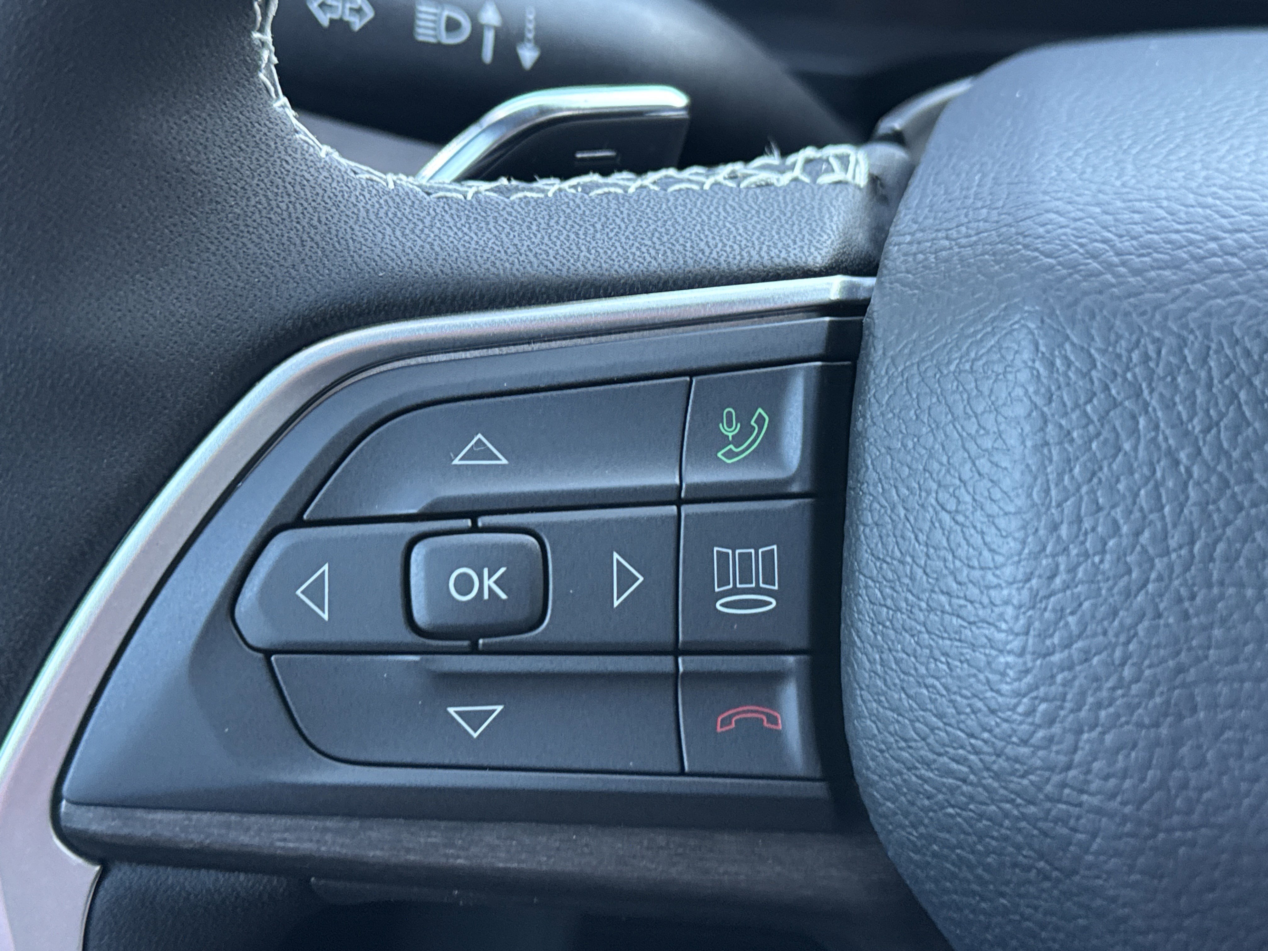 New 2026 Jeep Grand Cherokee Altitude image 31