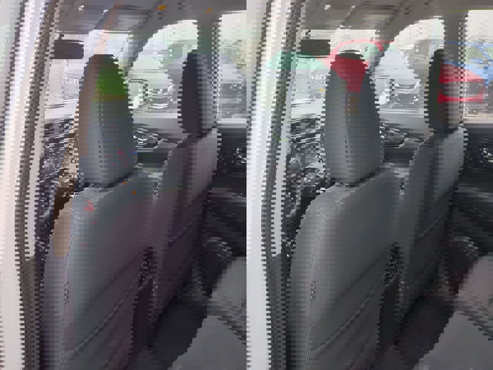 Used 2018 Nissan Rogue S AWD/4WD image 17