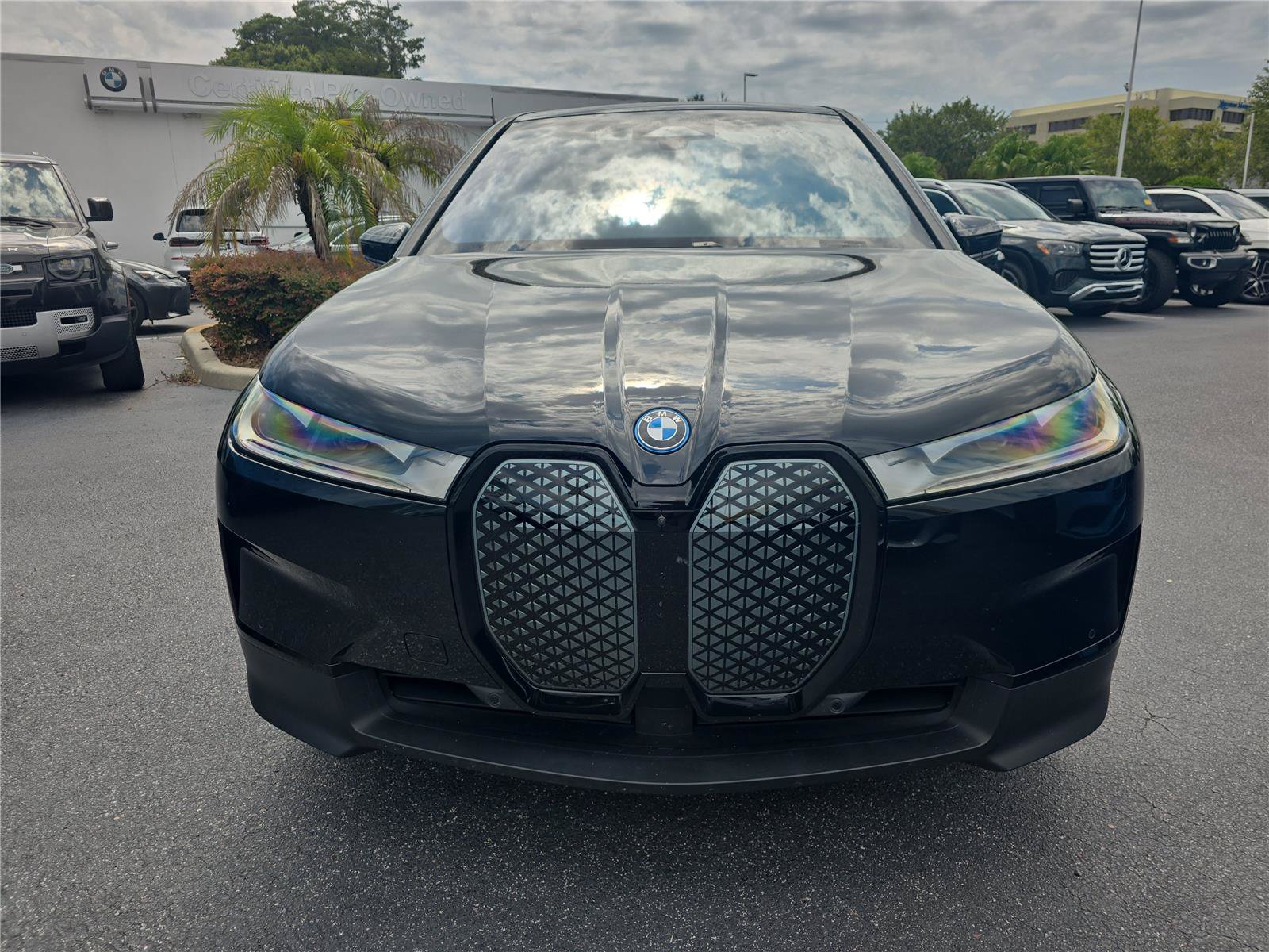 Certified 2024 BMW iX xDrive50 w/ Convenience Package AWD/4WD image 2
