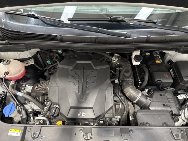 Certified 2024 Kia Carnival SX FWD image 37