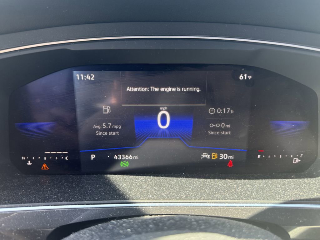 Used 2022 Volkswagen Tiguan S image 16