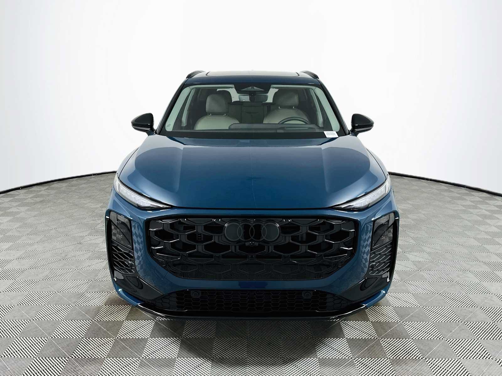 New 2026 Audi Q3 quattro 2.0T AWD/4WD image 2