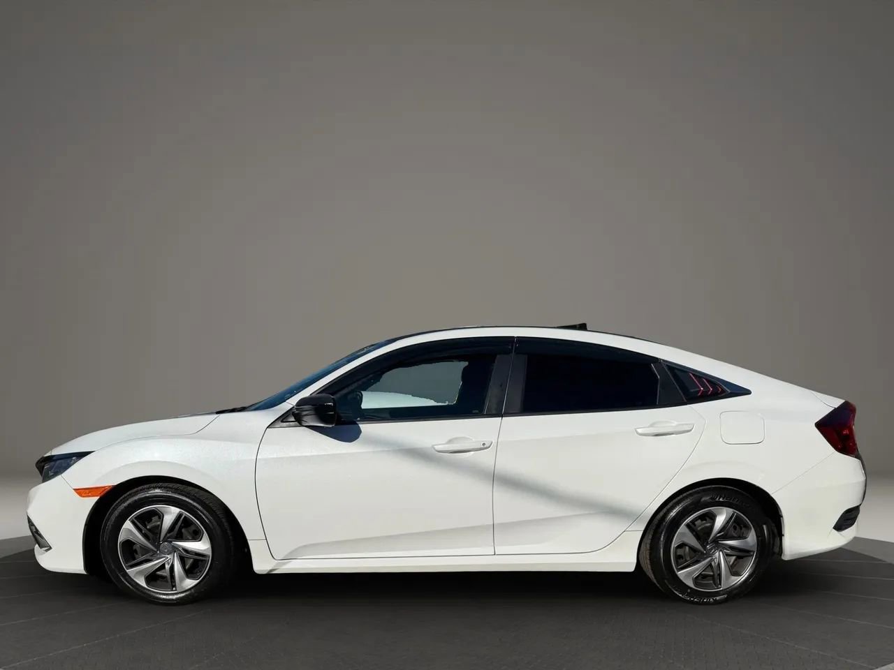 Used 2020 Honda Civic LX image 8