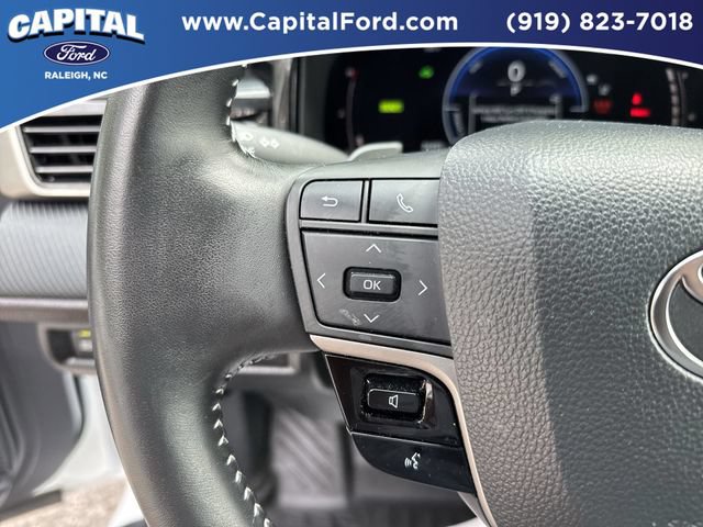 Used 2025 Toyota Camry SE w/ Convenience Package FWD image 22
