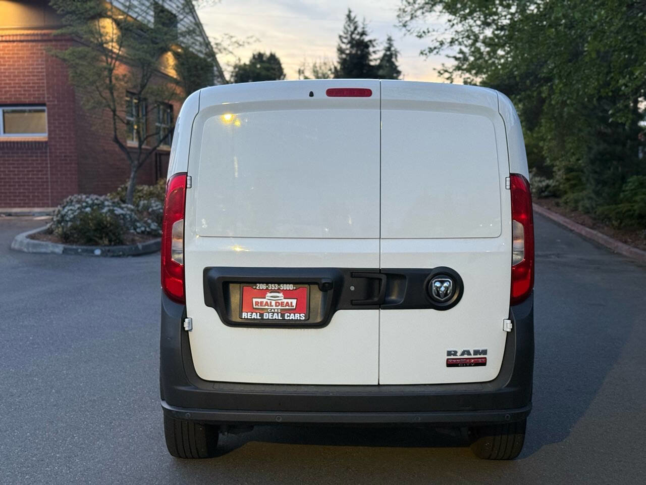 Used 2021 RAM ProMaster City Tradesman image 7