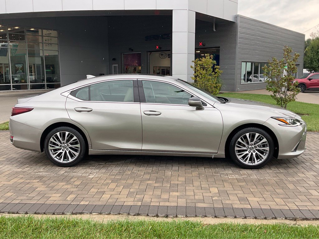 Used 2021 Lexus ES 250 w/ Premium Package AWD/4WD image 8