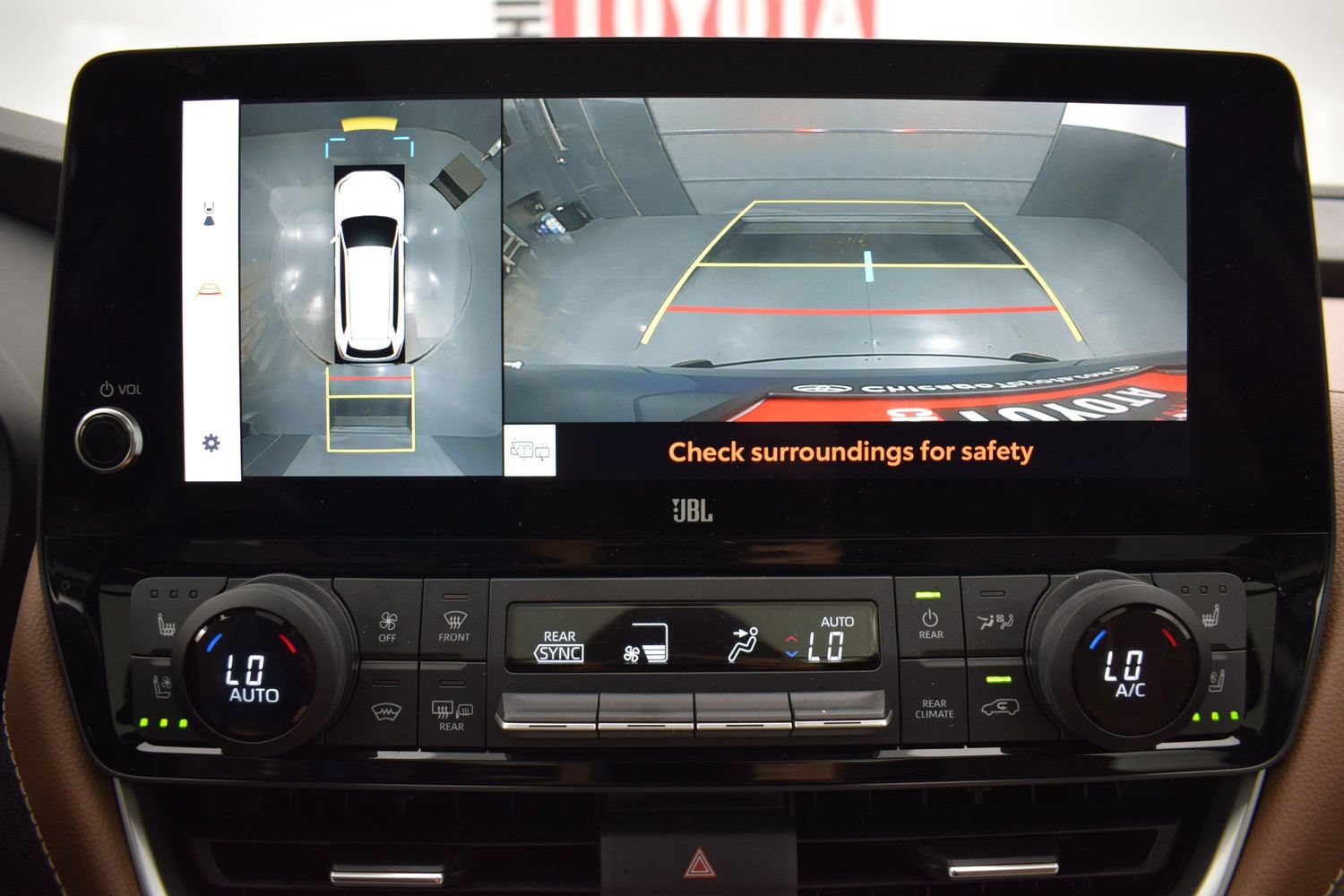 Used 2025 Toyota Grand Highlander AWD image 24
