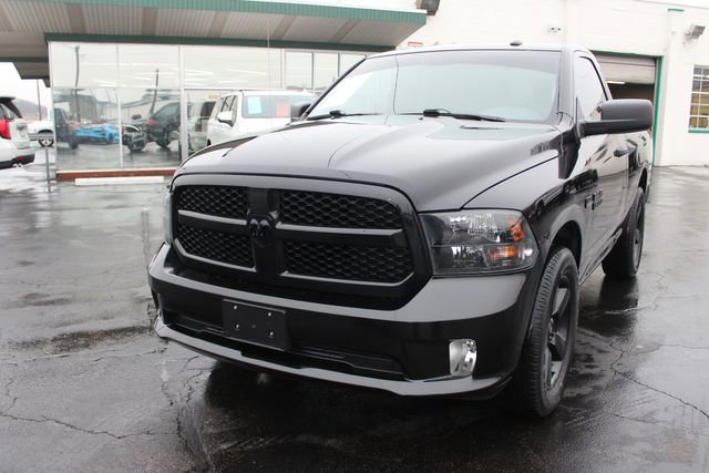 Used 2018 RAM 1500 Express w/ Black Ram 1500 Express Group RWD image 3