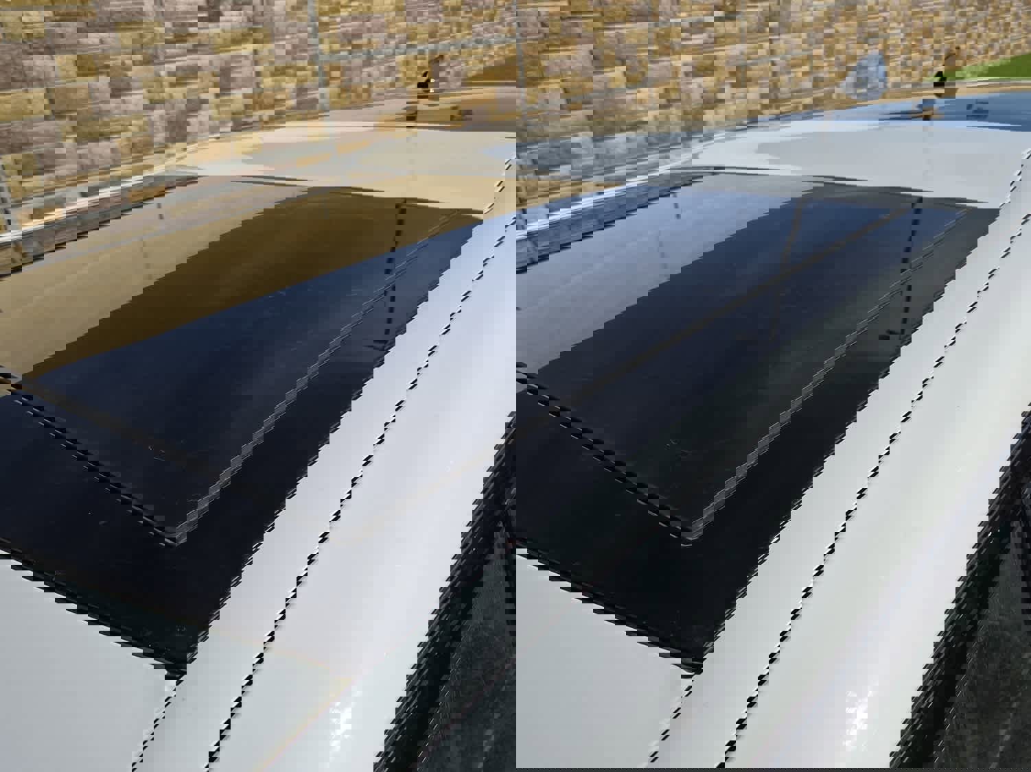 Used 2017 Land Rover Discovery SE image 14