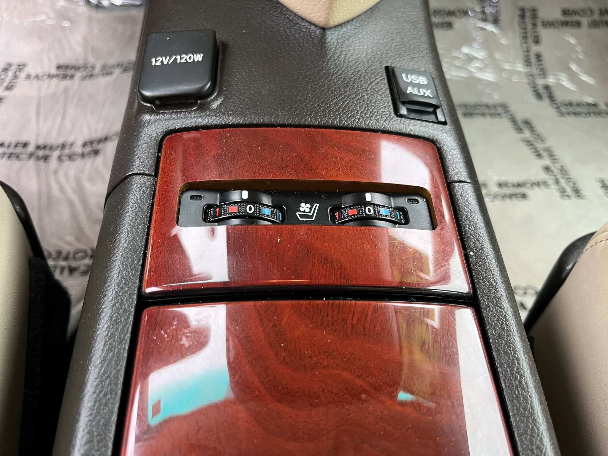 Used 2010 Lexus HS 250h Premium w/ Park Assist Pkg FWD image 17