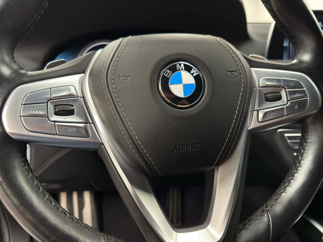 Used 2019 BMW 750i xDrive w/ M Sport Package AWD/4WD image 18