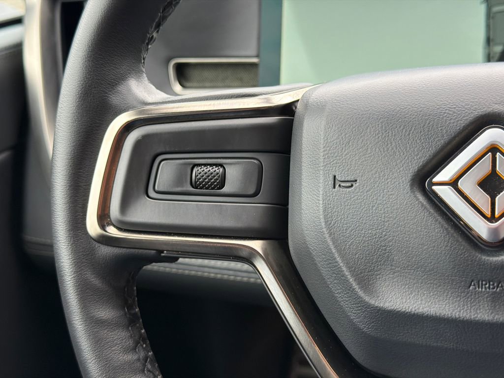 Used 2023 Rivian R1S Adventure AWD/4WD image 23