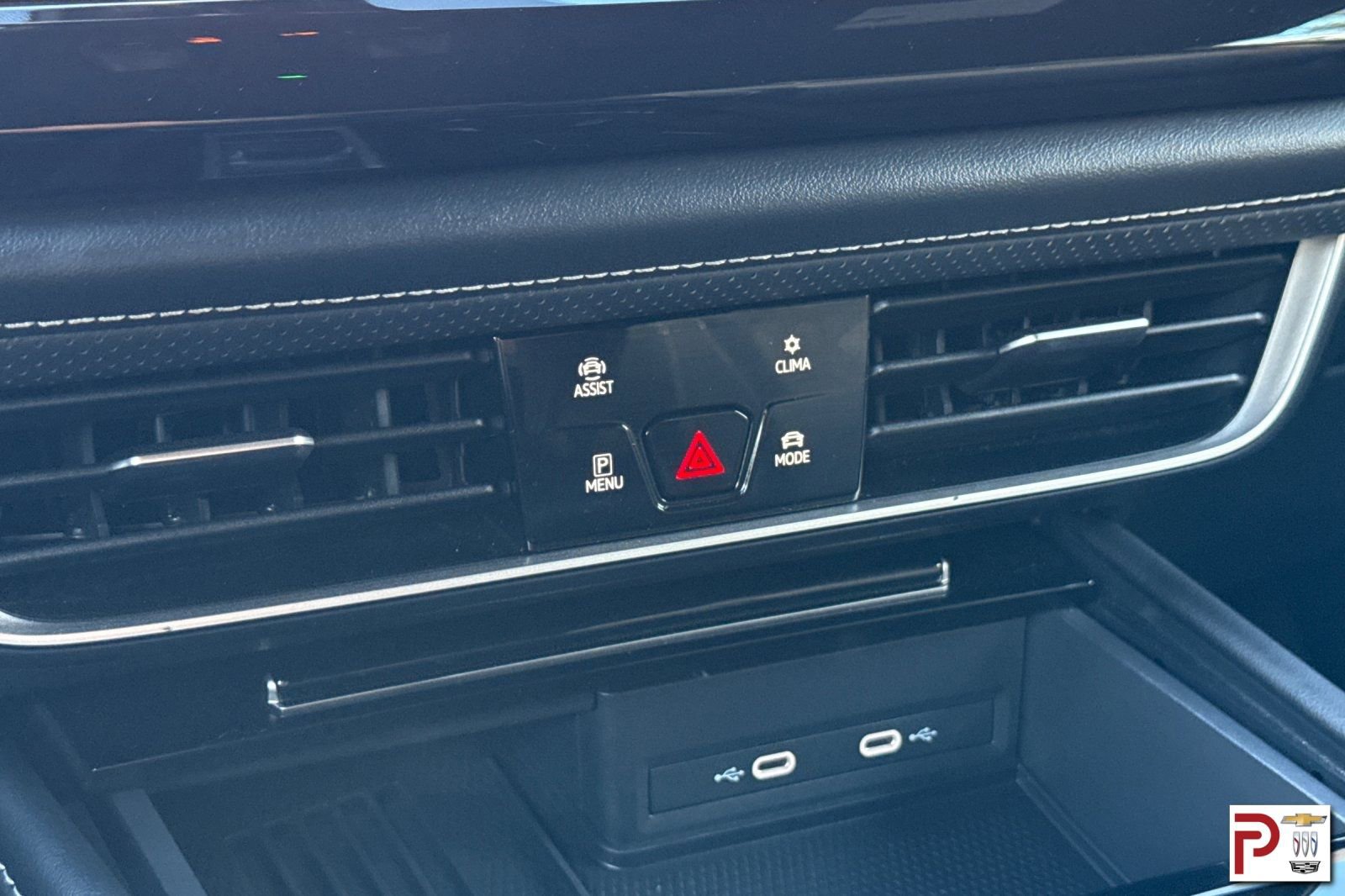 Used 2025 Volkswagen Atlas Cross Sport SE image 24