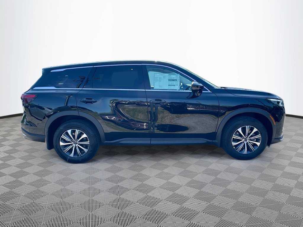 Used 2027 INFINITI QX60 Pure w/ Cargo Package FWD image 5