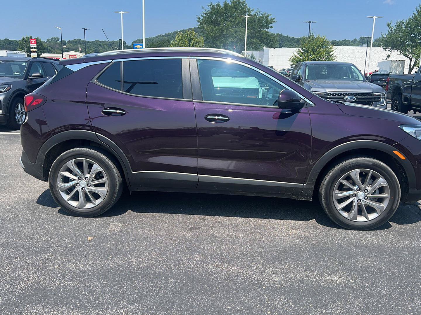 Used 2021 Buick Encore GX Select w/ Advanced Technology Package AWD/4WD image 4