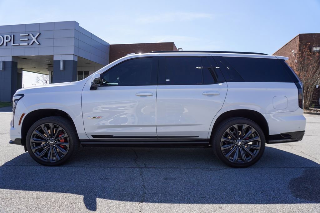 Used 2025 Cadillac Escalade V image 39