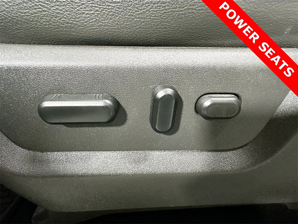 Used 2012 Ford F350 Lariat w/ Chrome Pkg image 27