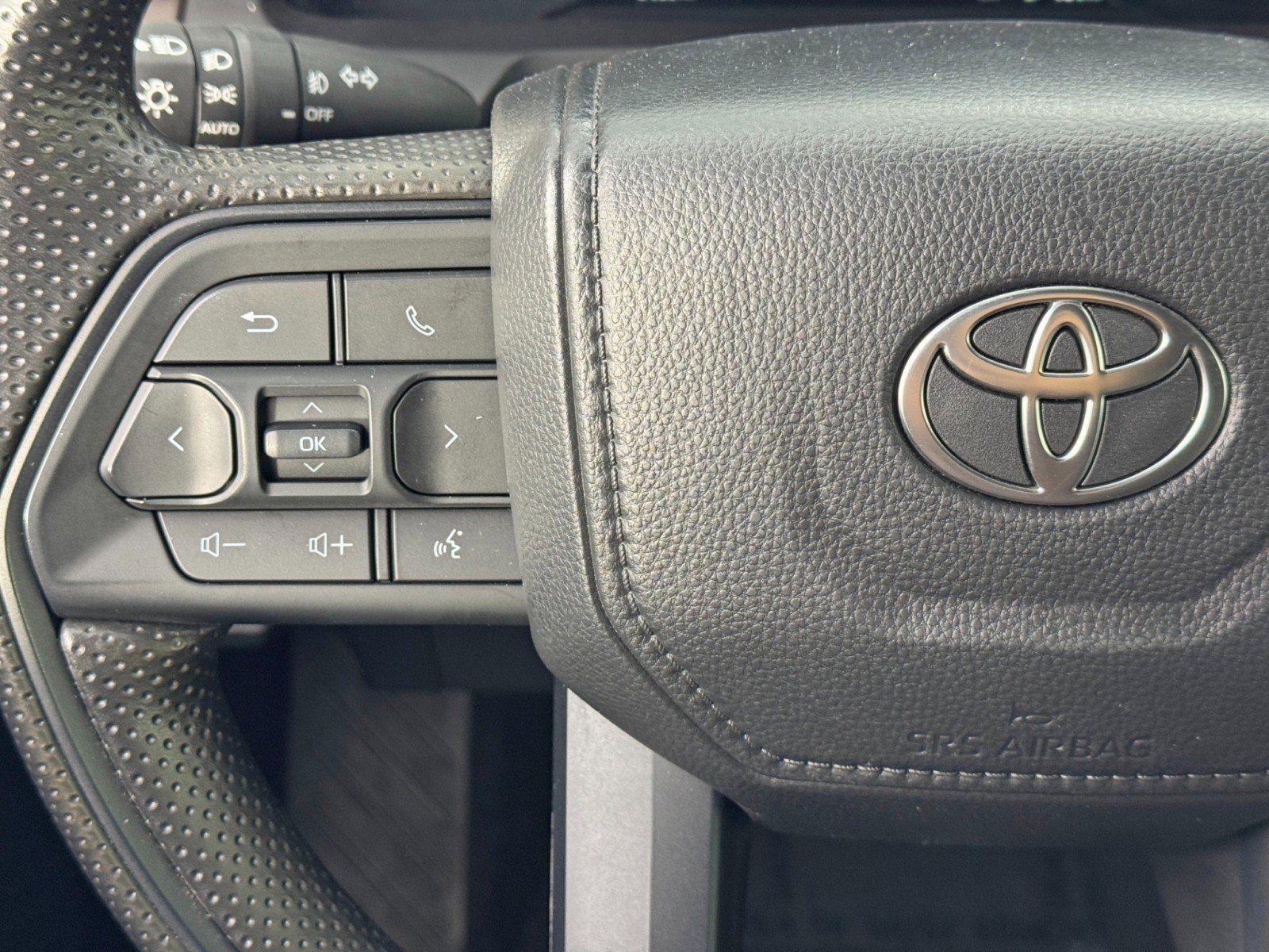 Used 2024 Toyota Tacoma SR5 image 19