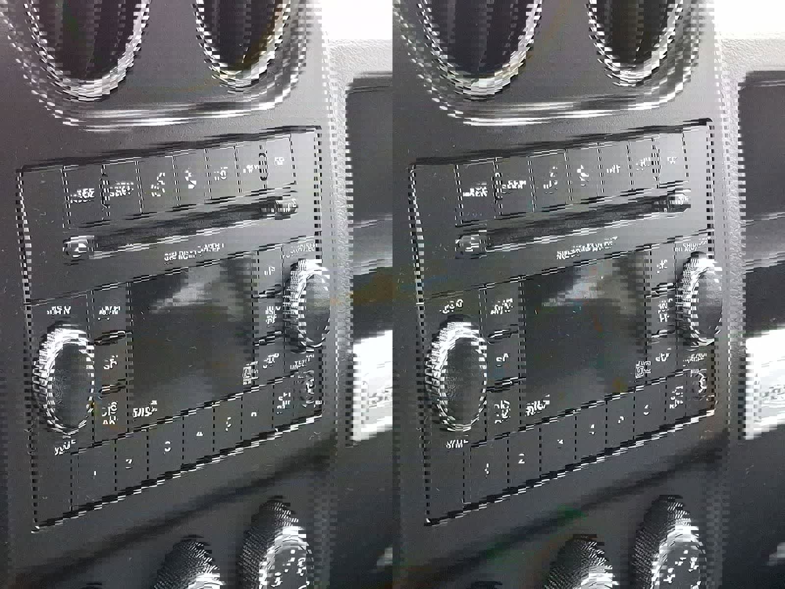 Used 2016 Jeep Compass Sport w/ Power Value Group image 19