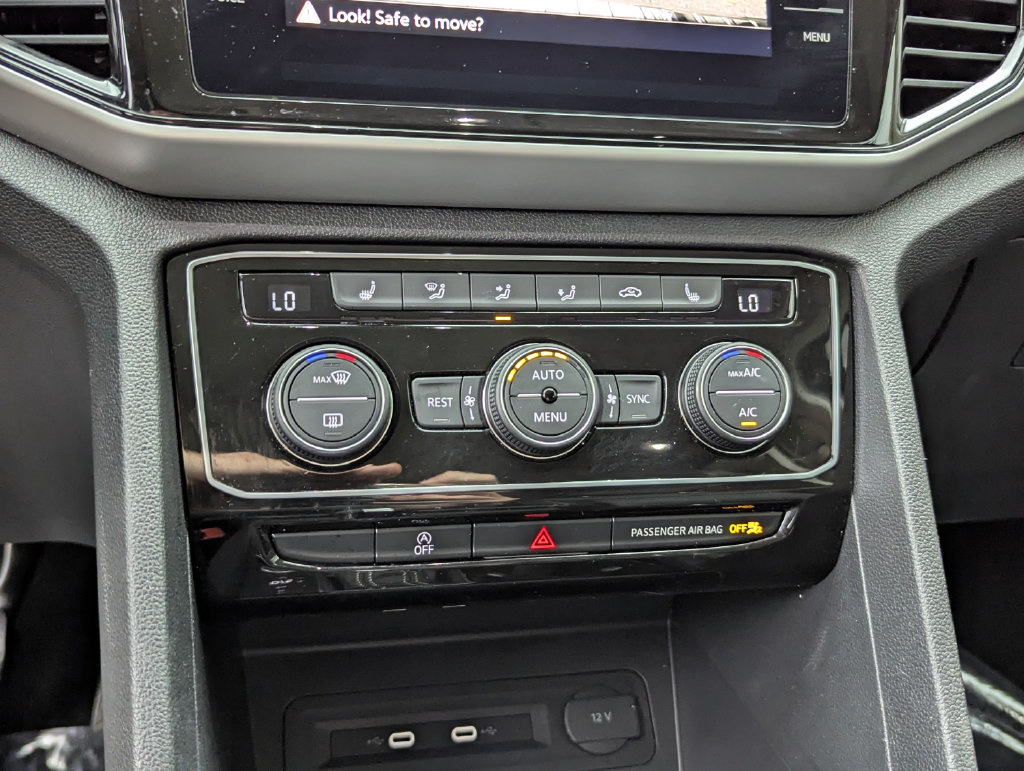 Certified 2023 Volkswagen Atlas SE w/ Panoramic Sunroof Package AWD/4WD image 25