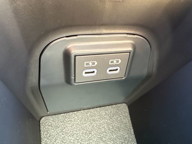 New 2025 Toyota RAV4 XLE image 33