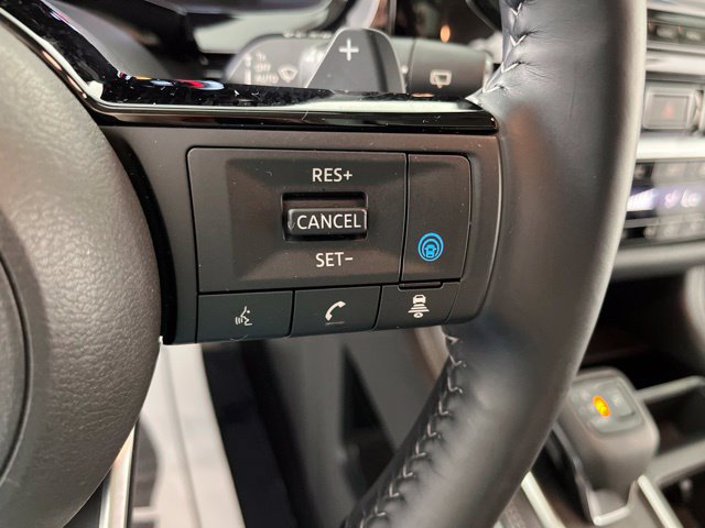 Used 2025 Nissan Pathfinder Platinum w/ Cargo Package FWD image 22