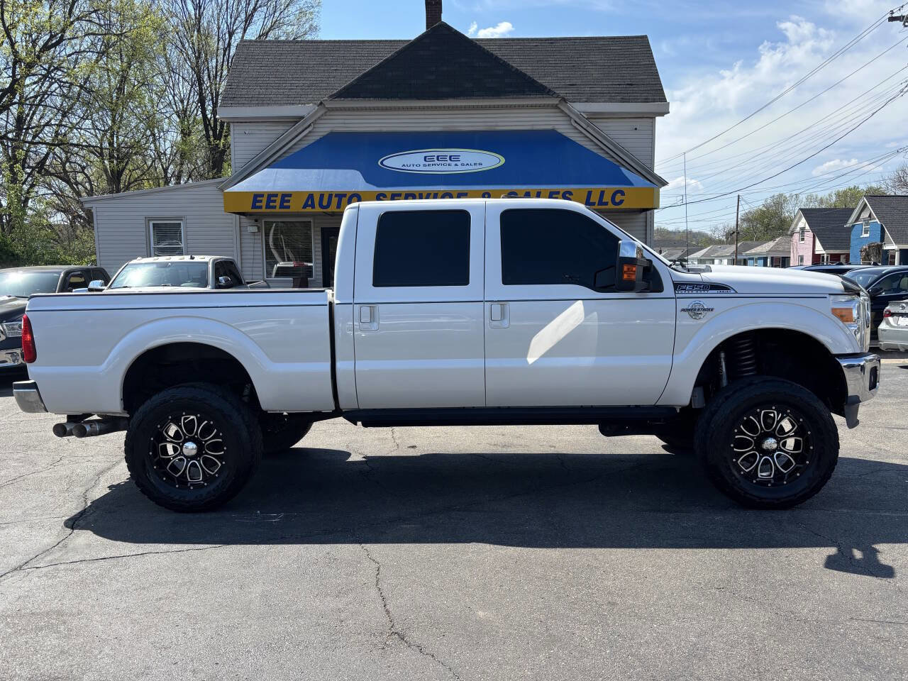 Used 2015 Ford F350 Lariat w/ Lariat Chrome Package image 1