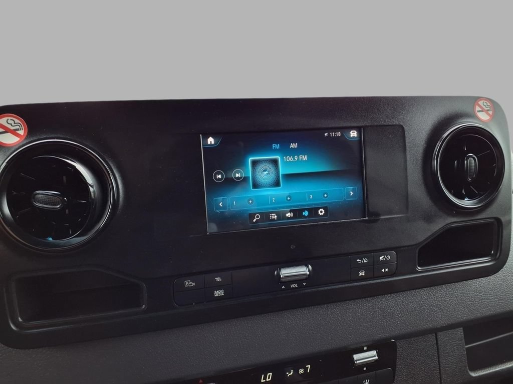 Used 2024 Mercedes-Benz Sprinter 2500 image 5
