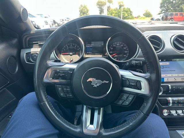 Used 2018 Ford Mustang Coupe w/ Equipment Group 101A RWD image 27