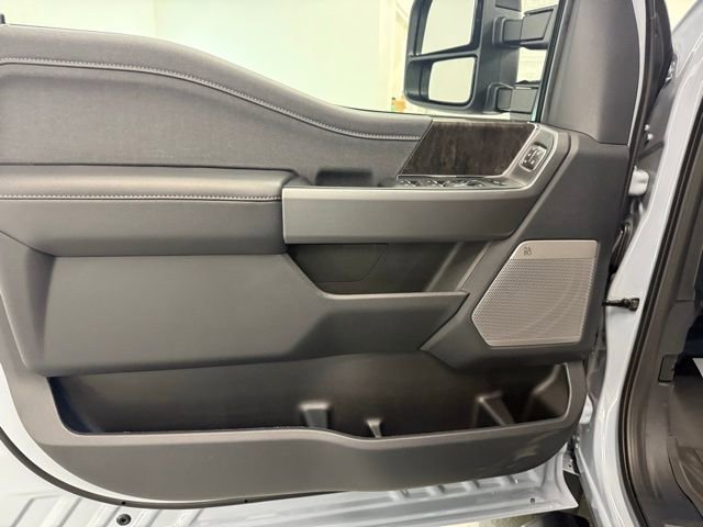 New 2026 Ford F450 4x4 Crew Cab Super Duty image 12