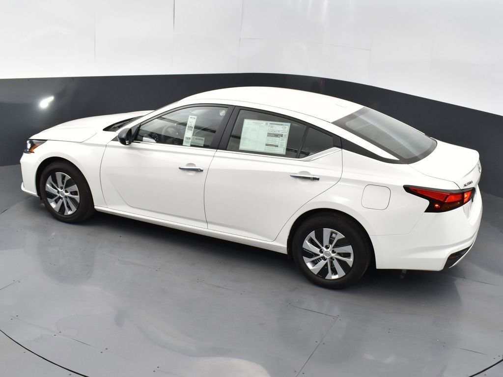 Used 2025 Nissan Altima 2.5 S image 46