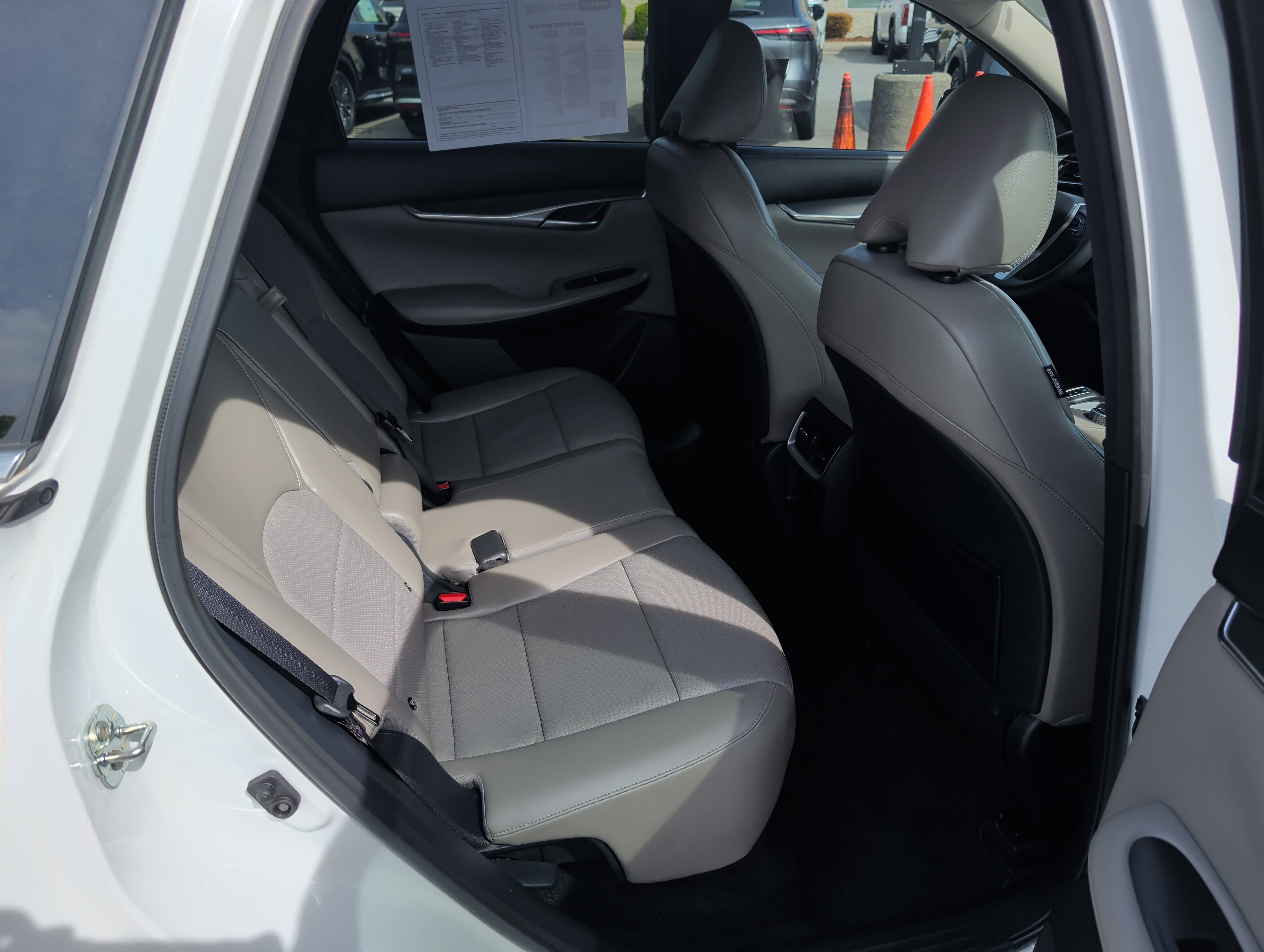 Certified 2025 INFINITI QX50 Luxe w/ Cargo Package image 13