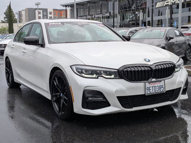 Used 2021 BMW 330i Sedan w/ M Sport Package image 3