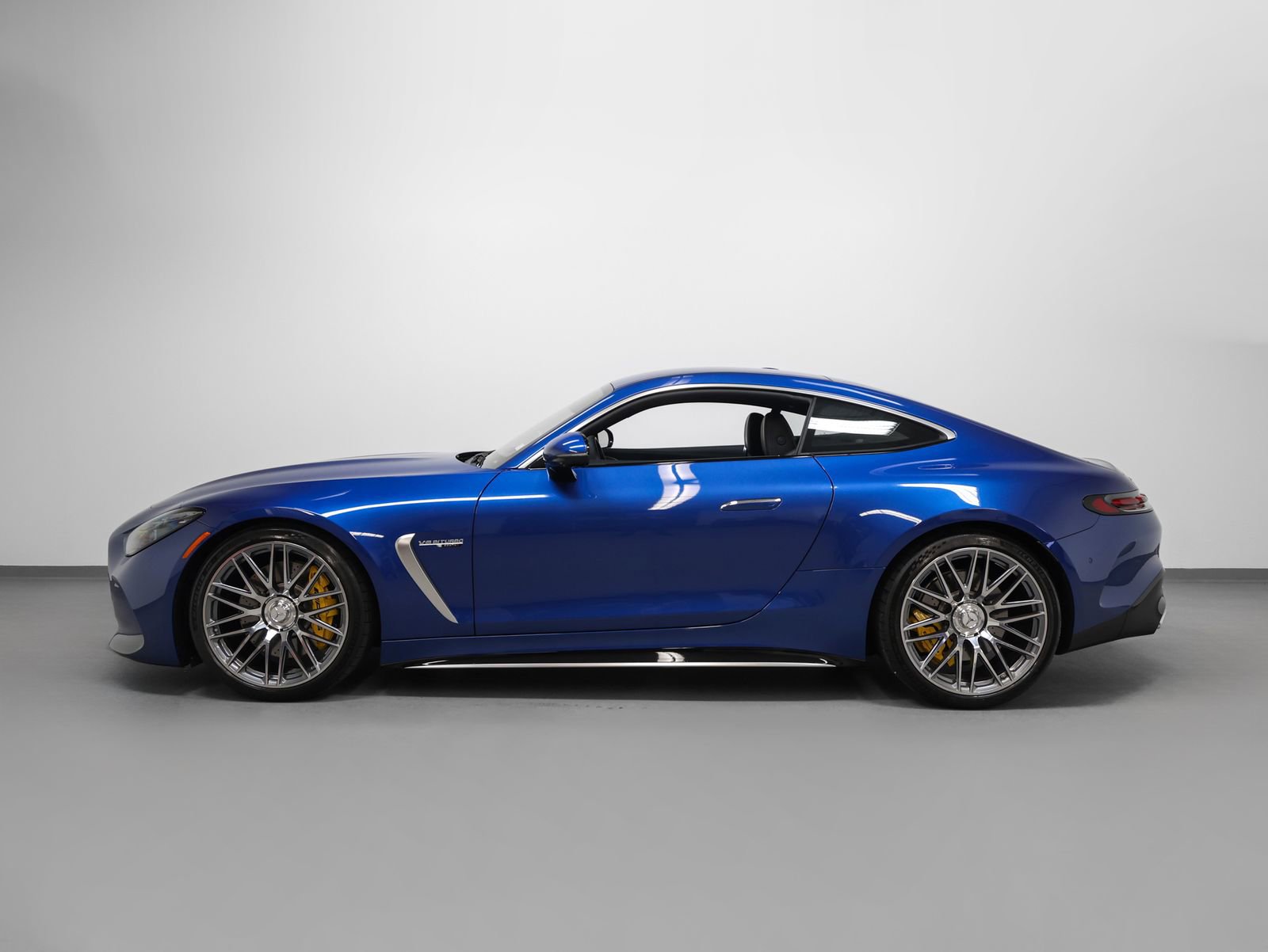 Used 2024 Mercedes-Benz AMG GT 55 image 2