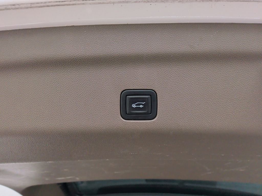 Used 2021 GMC Yukon Denali image 11