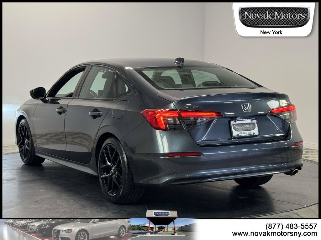 Used 2023 Honda Civic Sport image 6