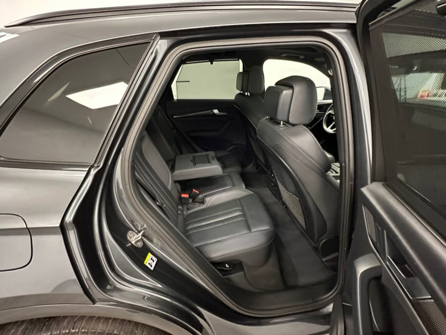 Used 2023 Audi SQ5 Prestige w/ Prestige Package AWD/4WD image 38