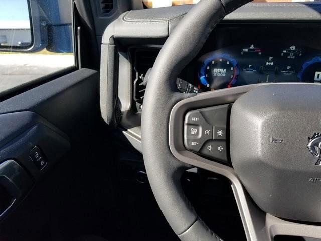 New 2025 Ford Bronco Badlands image 25