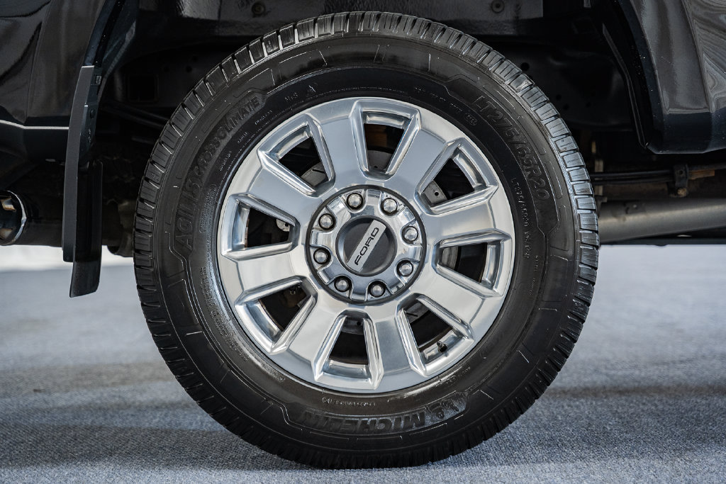 Certified 2022 Ford F250 Platinum AWD/4WD image 23